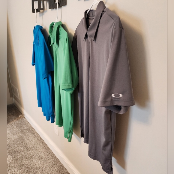 Lot of 3 - Men's Oakley Golf Polo Short-sleeved Shirts - Size Medium - Picture 3 of 7